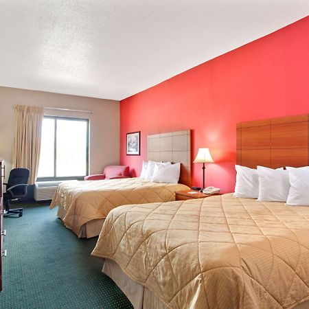 Ramada By Wyndham Pearl/Jackson Airport Hotel Exterior photo